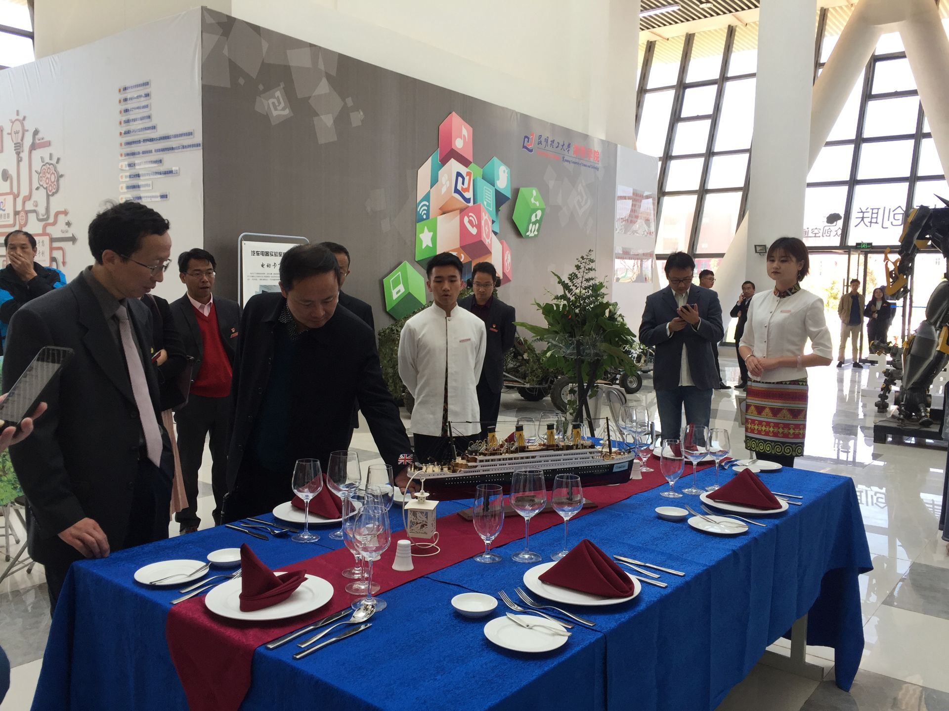 2018年经管院创新创业展示1