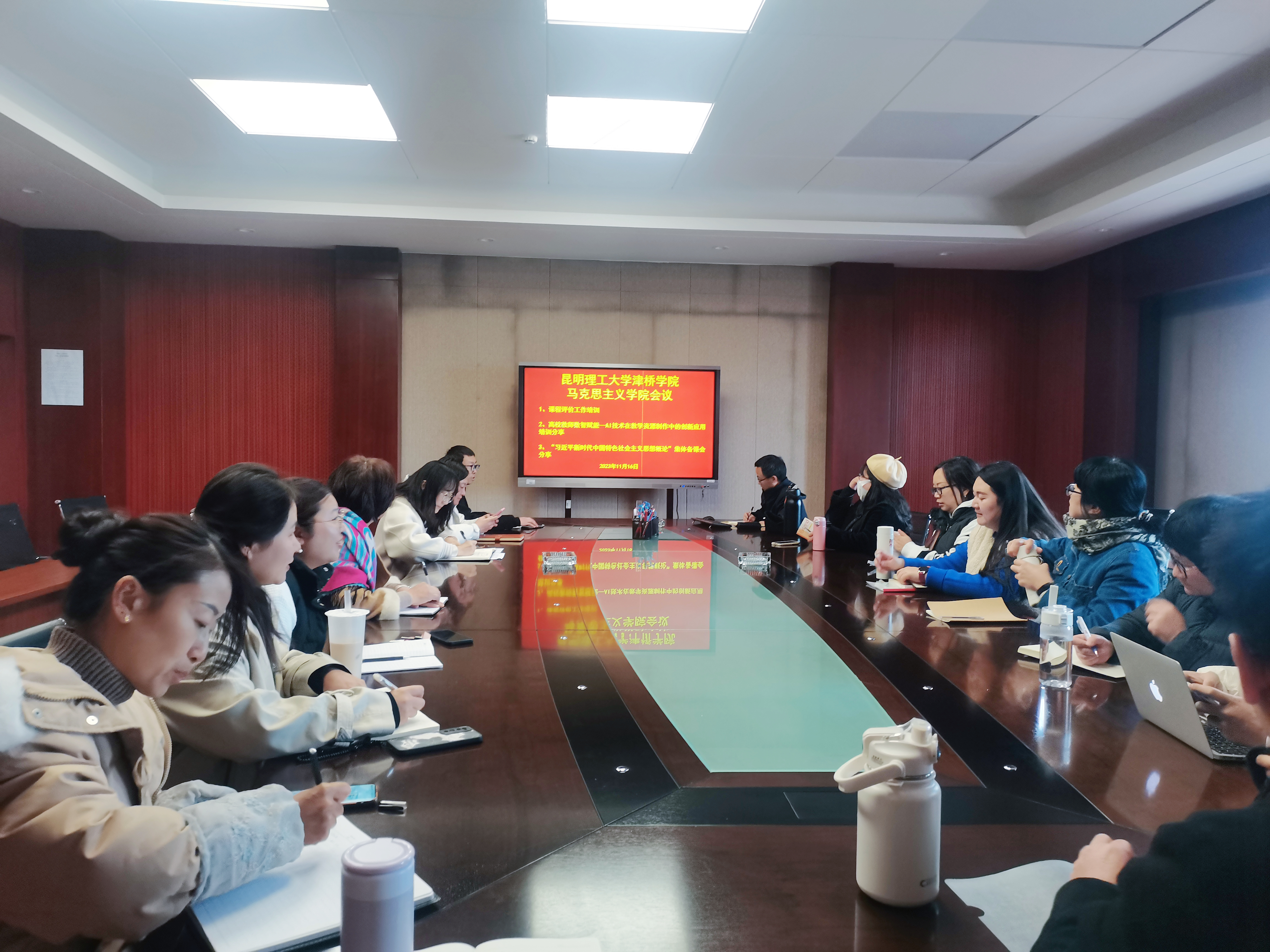 FD2FBA572C42018EA16E8195F3A3B716