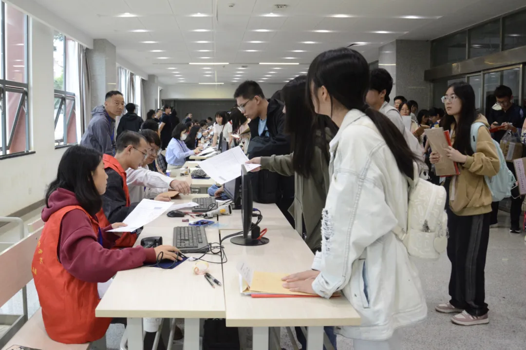 08cd50278f274ec5d7179d95724a02bc